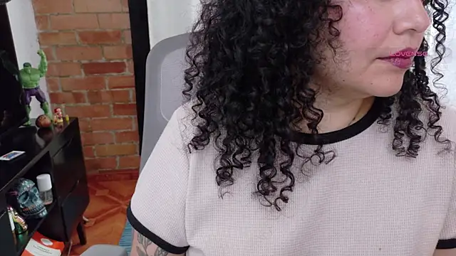 MissBronte online show from 05.23.26