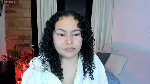 Snapshot of MissBronte chatting on 06.18.26 MissBronte online show from 06.18.26