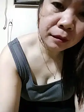 Snapshot of Squirt107 chatting on 05.17.26 Squirt107 online show from 05.17.26