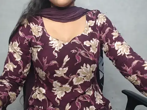 Snapshot of Shalini_Gaur chatting on 07.24.26 Shalini Gaur online show from 07.24.26