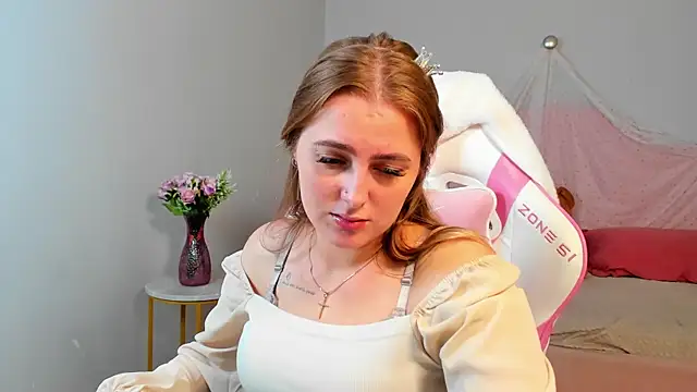 EllaBells online show from 08.05.26