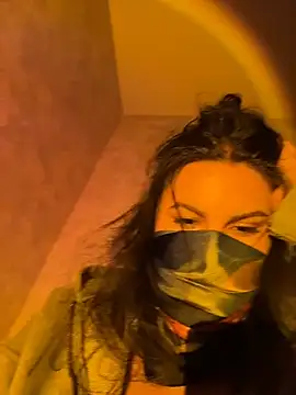 RoseSavoy online show from 04.24.26