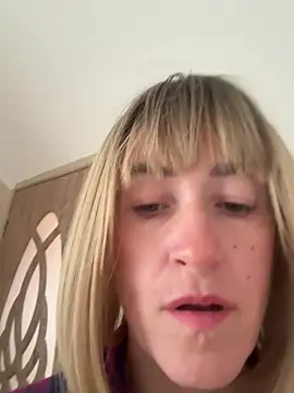 Snapshot of Avokadoo chatting on 07.07.26 Avokadoo online show from 07.07.26