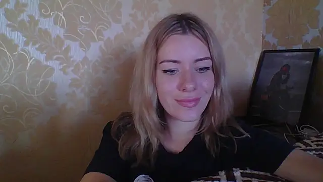 Snapshot of Softy_Aura_ chatting on 06.26.26 Softy Aura online show from 06.26.26
