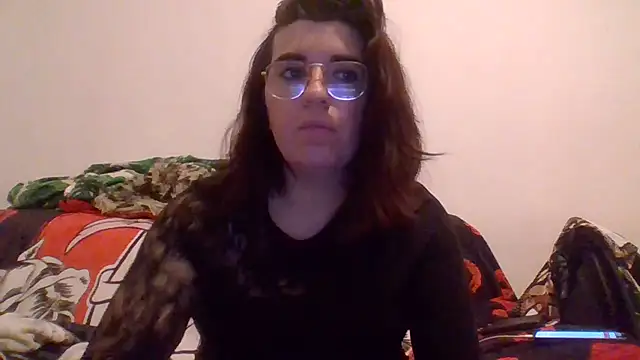 Snapshot of miss16 chatting on 05.04.26 miss16 online show from 05.04.26