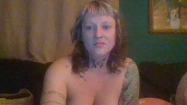 Snapshot of RosieSwitchBitch chatting on 05.09.26 RosieSwitchBitch online show from 05.09.26