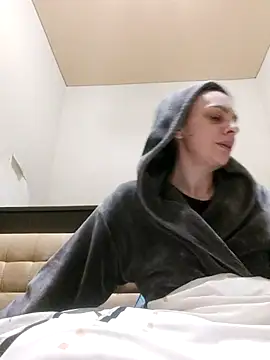 Dream Ira online show from 04.24.26