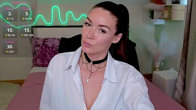 Snapshot of MicheleSantiago chatting on 06.24.26 MicheleSantiago online show from 06.24.26
