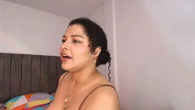 Snapshot of Nerea- chatting on 05.17.26 Nerea- online show from 05.17.26