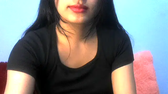 Snapshot of sharmeeli_sima chatting on 05.15.26 sharmeeli sima online show from 05.15.26
