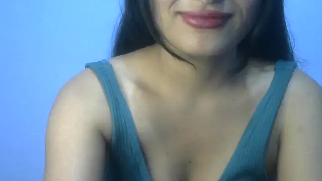 Snapshot of sharmeeli_sima chatting on 05.19.26 sharmeeli sima online show from 05.19.26