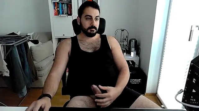 Voyagercam online show from 05.12.26