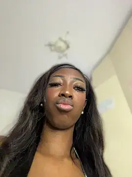 SpicySweetie online show from 05.04.26