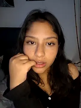 Snapshot of vaioletpoet chatting on 06.18.26 vaioletpoet online show from 06.18.26