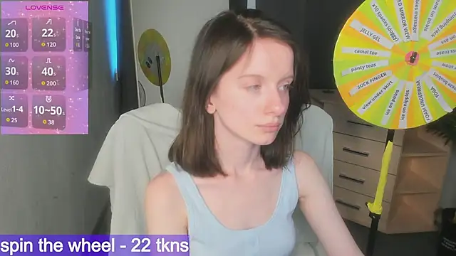 Snapshot of mollie_blush chatting on 05.21.26 mollie blush online show from 05.21.26
