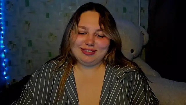 Snapshot of LillyHaigh chatting on 07.20.26 LillyHaigh online show from 07.20.26