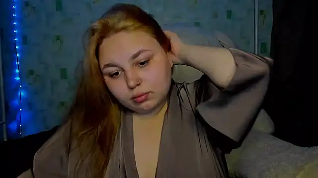 Snapshot of LillyHaigh chatting on 08.03.26 LillyHaigh online show from 08.03.26
