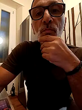 Snapshot of circusmale chatting on 04.28.26 circusmale online show from 04.28.26