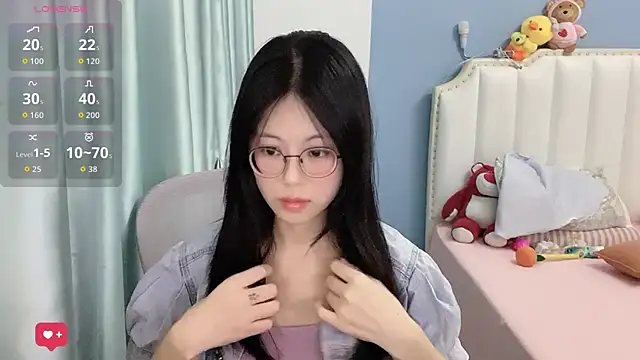 Snapshot of Luna-666 chatting on 07.27.26 Luna-666 online show from 07.27.26
