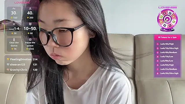 Snapshot of XIAOnaimao-001 chatting on 06.14.26 XIAOnaimao-001 online show from 06.14.26
