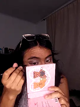 Snapshot of VaneMoon chatting on 06.01.26 VaneMoon online show from 06.01.26
