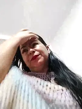 Snapshot of HelenNovoa chatting on 06.17.26 HelenNovoa online show from 06.17.26