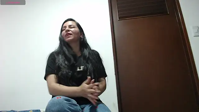 Snapshot of HelenNovoa chatting on 07.02.26 HelenNovoa online show from 07.02.26