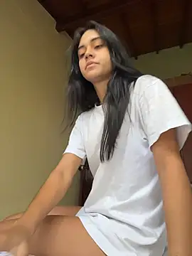 mia moonna online show from 07.04.26
