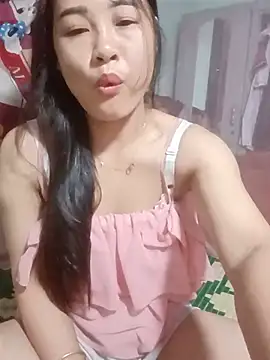 Snapshot of Pivi12 chatting on 07.18.26 Pivi12 online show from 07.18.26
