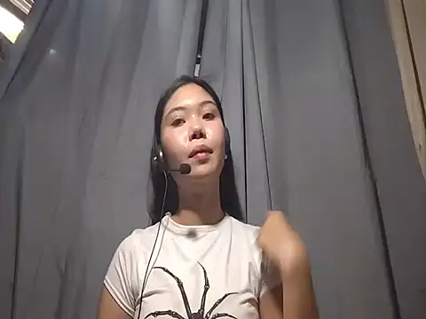 RegenaKhanponaphan online show from 05.05.26
