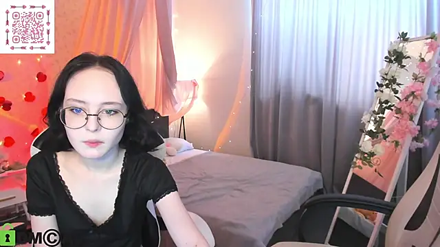 Snapshot of Elira_Vane chatting on 06.05.26 Elira Vane online show from 06.05.26