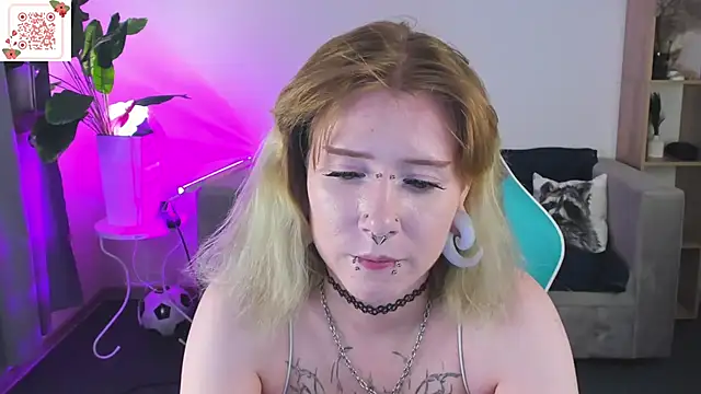 Snapshot of Elira_Vane chatting on 06.25.26 Elira Vane online show from 06.25.26