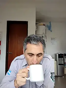 Snapshot of Alejandro83bsf chatting on 07.31.26 Alejandro83bsf online show from 07.31.26