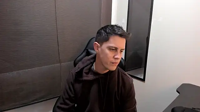 Snapshot of KendricTorres chatting on 06.02.26 KendricTorres online show from 06.02.26