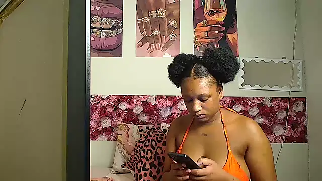 EnchantingLisa online show from 05.25.26
