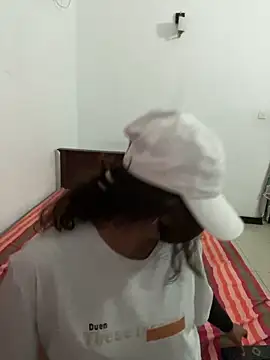 HotQueenSri online show from 05.05.26