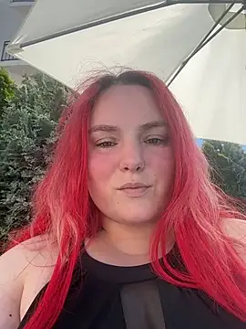 Snapshot of Esteri__Moon chatting on 07.13.26 Esteri Moon online show from 07.13.26