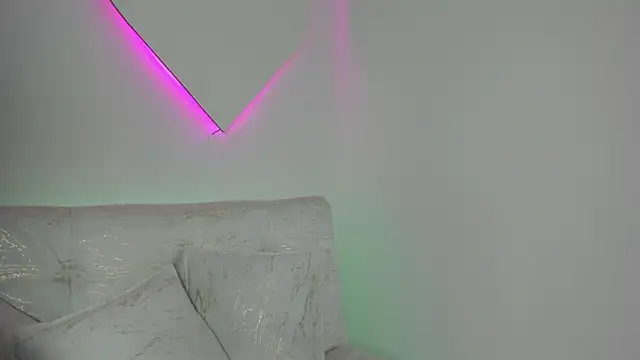 Snapshot of LiaCampbell_ chatting on 05.13.26 LiaCampbell online show from 05.13.26