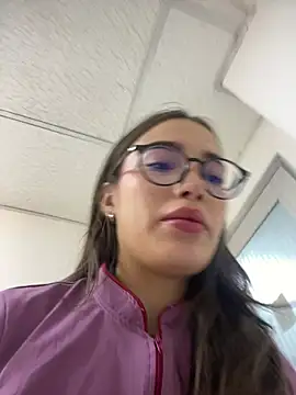 Sweet Milaa1 online show from 05.05.26