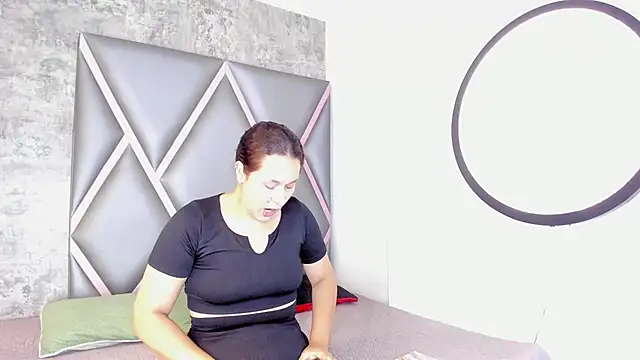 Snapshot of DeborayDark chatting on 05.23.26 DeborayDark online show from 05.23.26