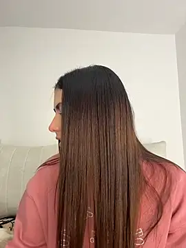 Snapshot of EmilyCxx chatting on 07.19.26 EmilyCxx online show from 07.19.26