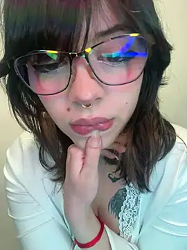 Snapshot of BabySixxxx chatting on 06.27.26 BabySixxxx online show from 06.27.26