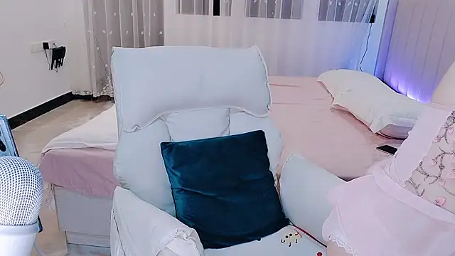 cute iiii online show from 05.09.26