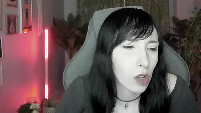SeraphineSparda online show from 07.17.26
