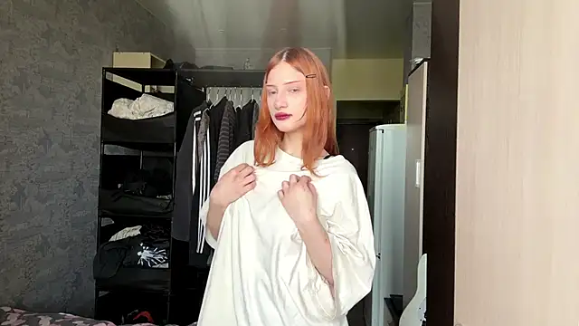 Snapshot of diaphX chatting on 05.19.26 diaphX online show from 05.19.26