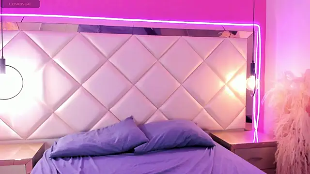 Sabrinaleblanc online show from 05.05.26