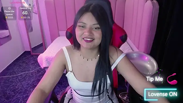 Snapshot of Athena_snaw chatting on 07.15.26 Athena snaw online show from 07.15.26