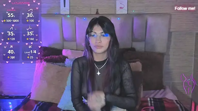 mia smoke  online show from 06.25.26