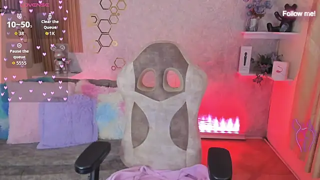 mia smoke  online show from 07.03.26