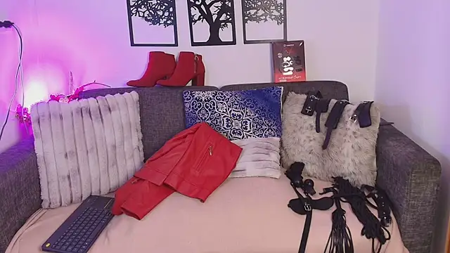 Angelabrowm online show from 05.21.26